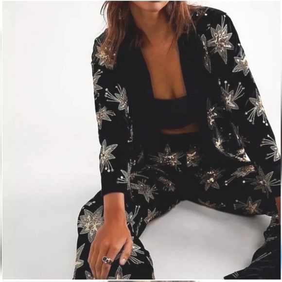 Lenni the Label Chromatic Suit - Picture 2 of 12